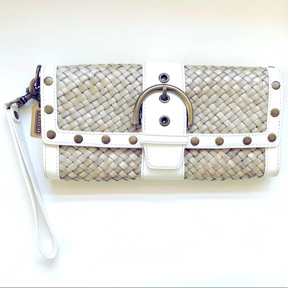 Coach Wristlet - Picture 1 of 6